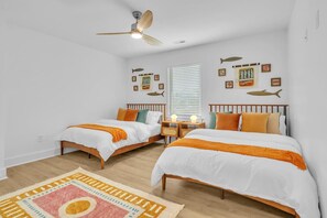 Desk, iron/ironing board, travel crib, WiFi - Modern 4BR • Steps to Shore (Myrtle Beach)