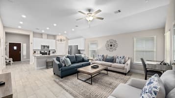 Smart TV, computer monitors