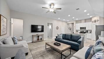 Smart TV, computer monitors