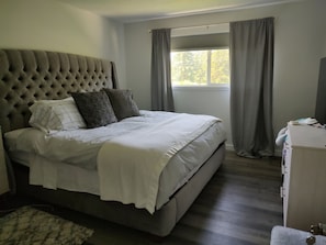 3 bedrooms, iron/ironing board, WiFi