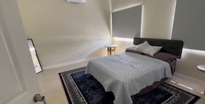 5 chambres, fer et planche à repasser, Wi-Fi, draps fournis
