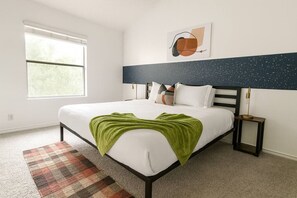 Schreibtisch, Bügeleisen/Bügelbrett, kostenloses WLAN, Bettwäsche