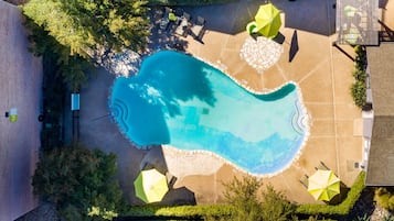 Piscina a l'aire lliure