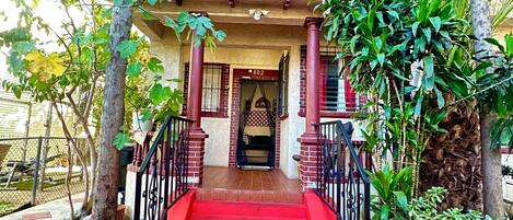 Fachada de la propiedad