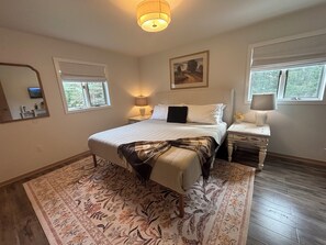 4 bedrooms, WiFi, bed sheets