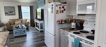 The Best Family Getaway! - Kayaks & Game Room Fun! Minutes To Weeki Wachee