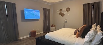 The StayHaus, 
Relax in this stylish home!