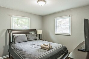 3 bedrooms, free WiFi, bed sheets