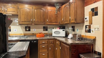 Microwave, oven, stovetop, dishwasher