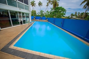 Outdoor pool, pool loungers