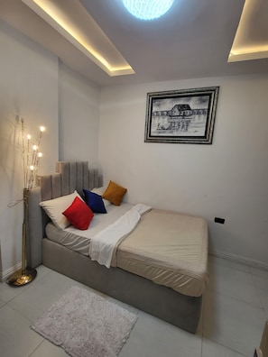 1 bedroom, in-room safe, iron/ironing board, WiFi