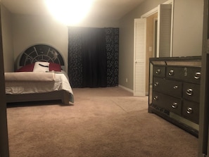 WiFi, bed sheets