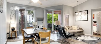 2Bedroom 2Bath Water View Apartment