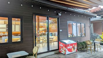 Bar (en la propiedad)