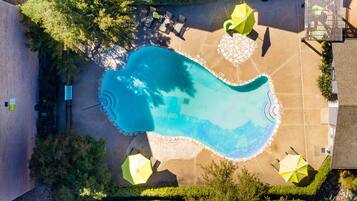 Piscina a l'aire lliure