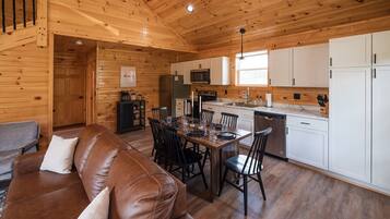 Smart TV, fireplace, table tennis