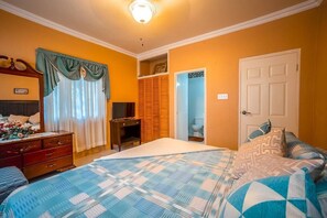 1 chambre, fer et planche à repasser, Wi-Fi, literie fournie