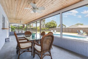 Outdoor dining