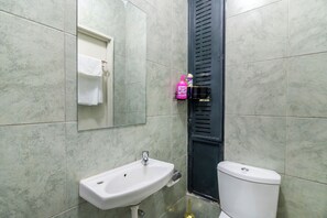Serviettes fournies, savon, papier toilette