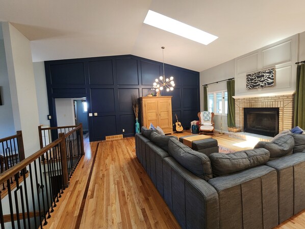 Smart TV, fireplace, books