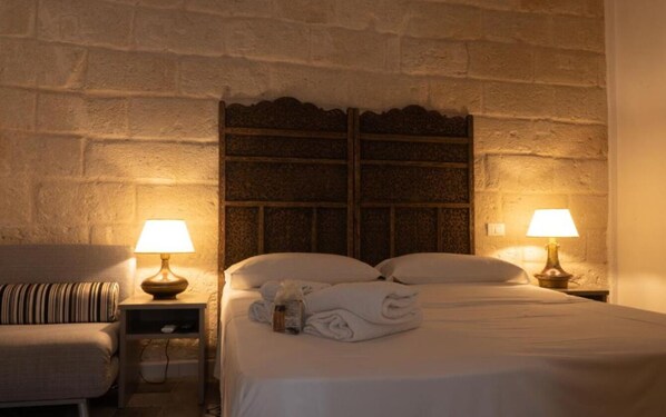 3 quartos, ferros/tábuas de passar roupa, Wi-Fi, roupa de cama