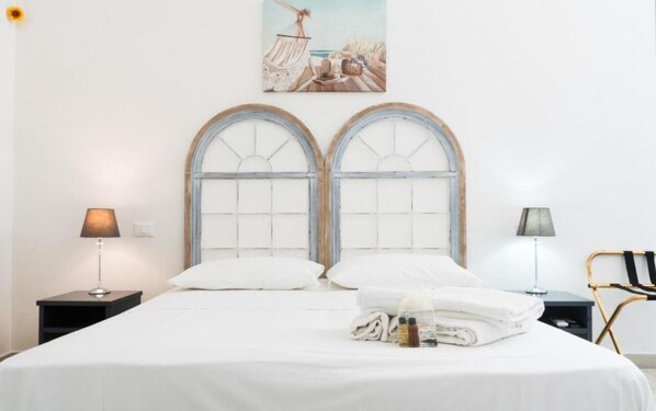 3 chambres, fer et planche à repasser, Wi-Fi, draps fournis