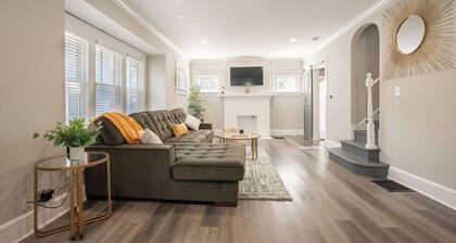 Charming 3-Bedroom Retreat in the Heart of Indianapolis