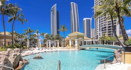Lvl 27 - Sky High Ocean Views in Towers of Chevron