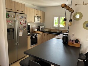 Mikrowelle, Ofen, Herdplatte, Geschirrspüler