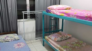 5 bedrooms, WiFi, bed sheets