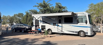 Spacious RV in Brilliant Broken Bow with AC, WiFi, near Day Spa and Winery!
