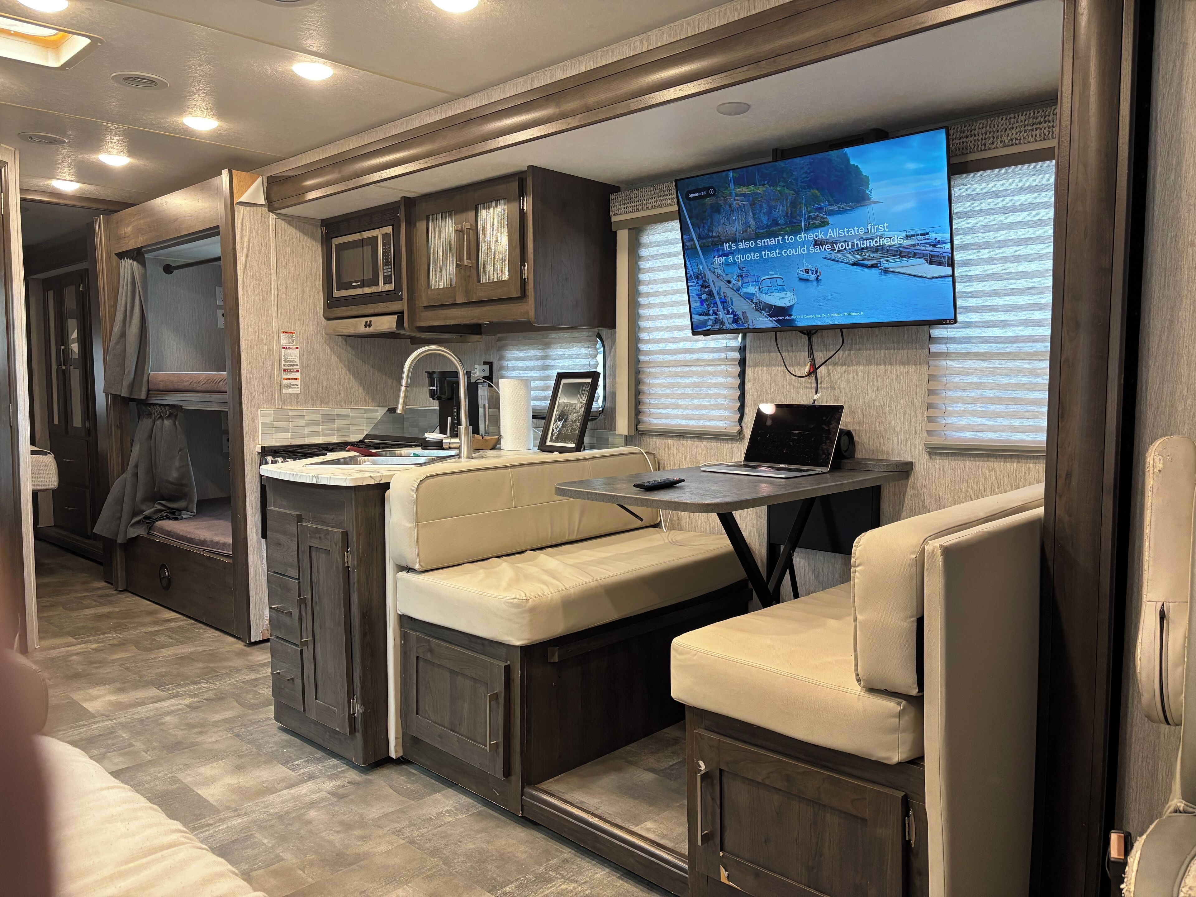 2 habitaciones, wifi gratis y ropa de cama 