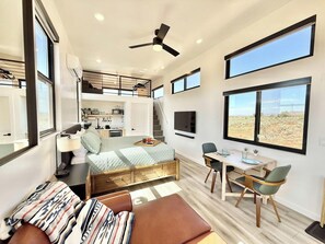 1 bedroom, desk, travel cot, WiFi