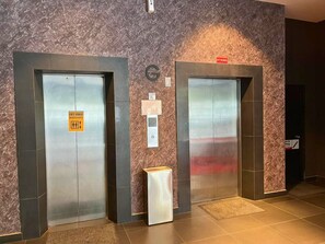 Elevator - THE ESTELLA HOTEL (Klang)