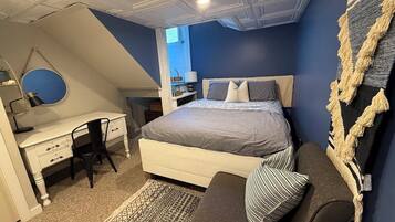 Iron/ironing board, travel crib, free WiFi, bed sheets