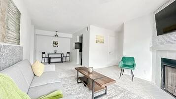 Televisor intel·ligent i llar de foc