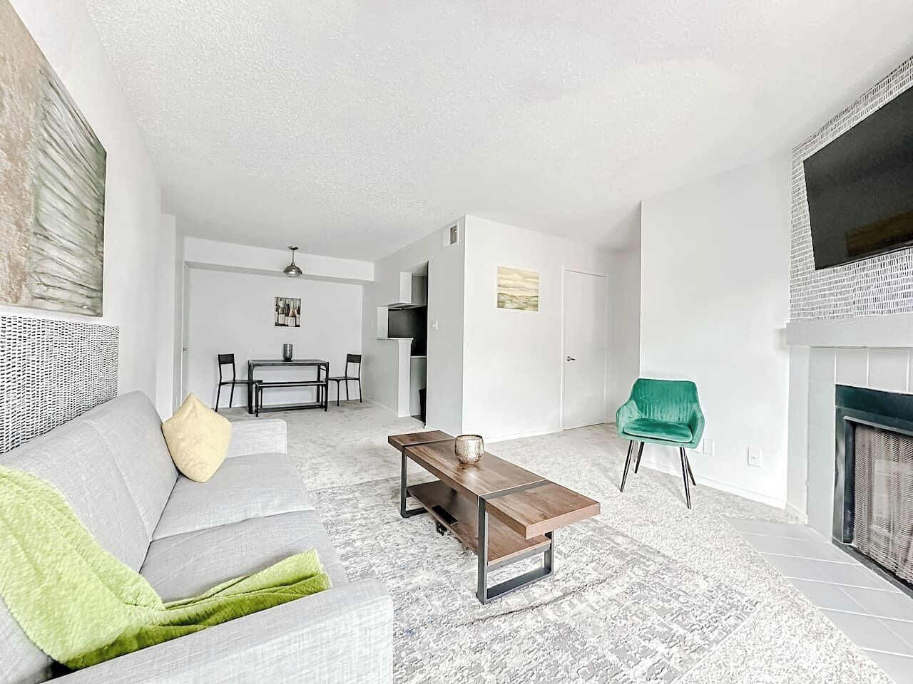 智能電視、壁爐