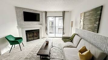 Televisor intel·ligent i llar de foc