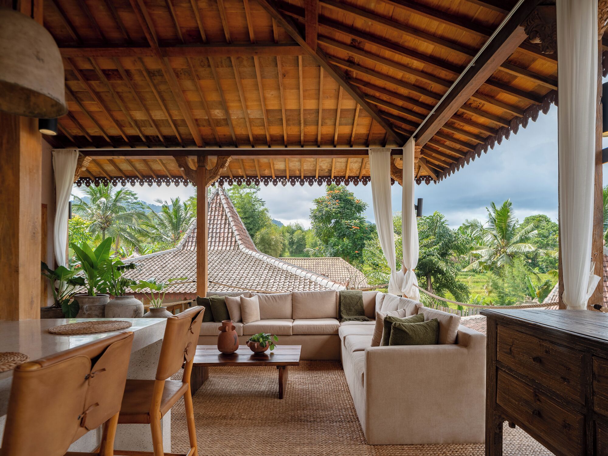 Villa Deluxe, balcón, vistas al jardín | Vistas a la montaña