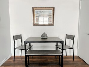 Dining - Sleepover | Delightful 1BA/1BA + Gym - Austin TX (Austin)
