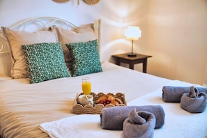 3 slaapkamers, reisbedje, gratis wifi, beddengoed