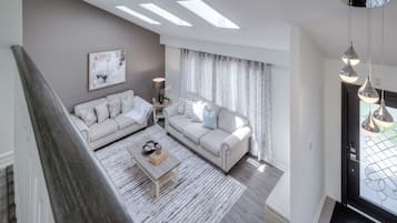 Luxury Villa, Garden View | Living area