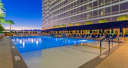 Spacious hotel suite in marvelous Las Vegas with no resort fee, free coffee/WiFi