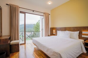 3 habitaciones, tabla de planchar con plancha, wifi y ropa de cama