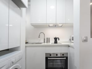 Fridge, microwave, coffee/tea maker, toaster