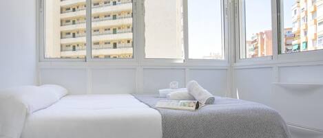 Iron/ironing board, WiFi, bed sheets