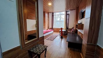 Deluxe Room, Valley View | Free WiFi
