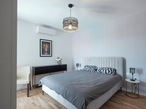 2 bedrooms, WiFi, bed sheets