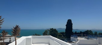 Arabesque style in Sidi Bou Saïd