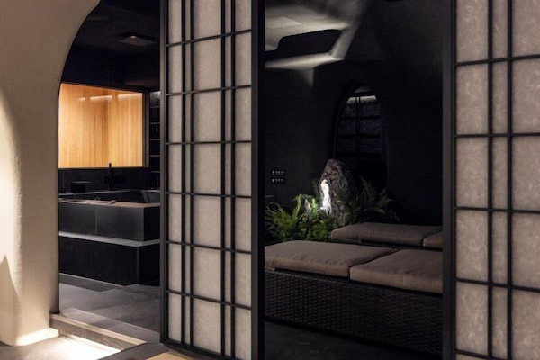 Cavern Room | 遮光窗簾/窗簾、隔音、免費 Wi-Fi、床單